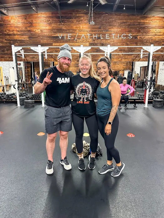 Vie Athletics Picture 3