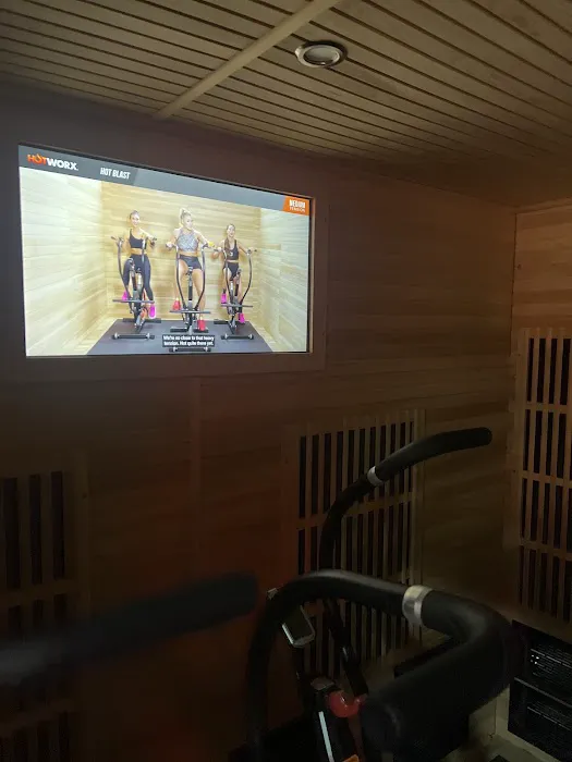 HOTWORX - Puyallup, WA - South Hill Picture 1