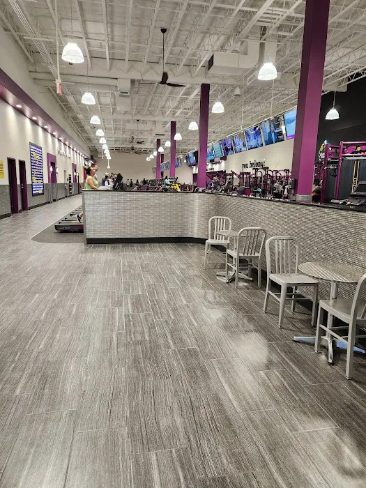 Planet Fitness Picture 8