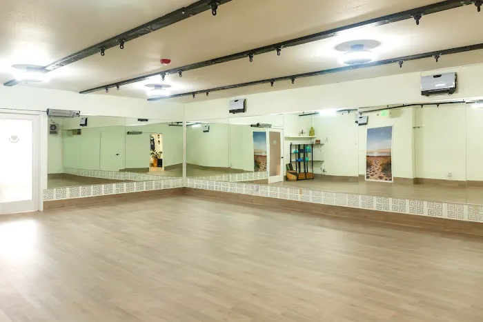 Hot Yoga Joy of Lake Stevens Picture 5