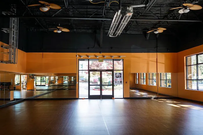 Hot Yoga Inc. - Mill Creek Picture 4