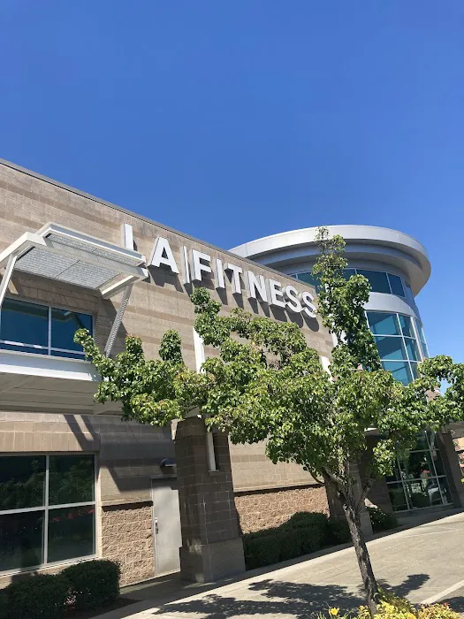 LA Fitness Picture 4