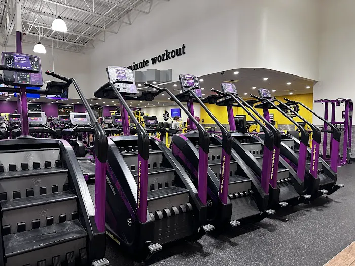 Planet Fitness Picture 10