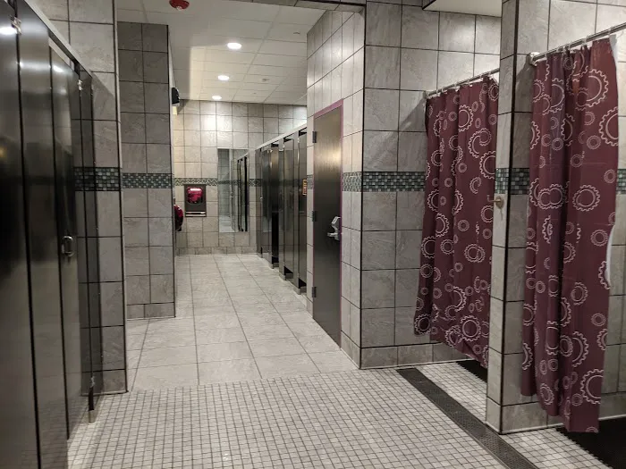 Planet Fitness Picture 6