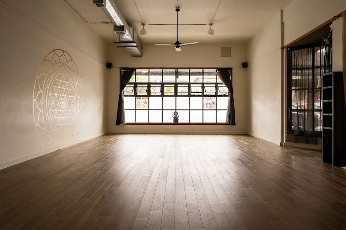 Twist Yoga - Edmonds Picture 7