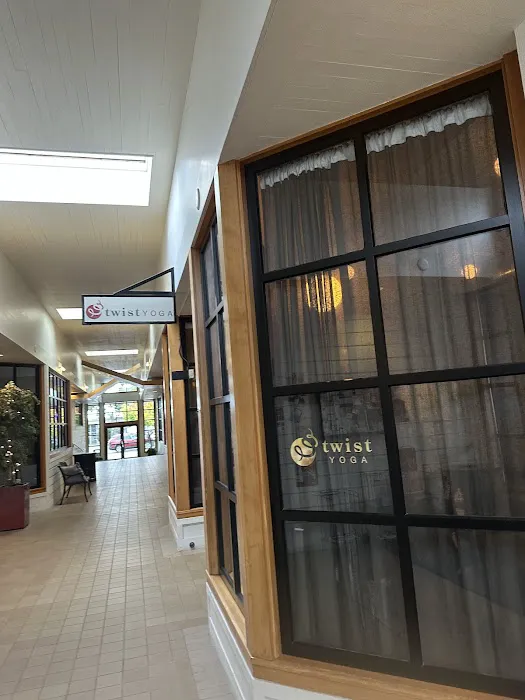 Twist Yoga - Edmonds Picture 3