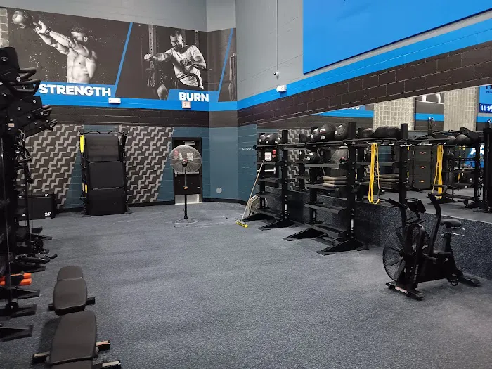 LA Fitness Picture 4