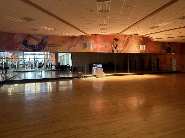 LA Fitness Picture 1