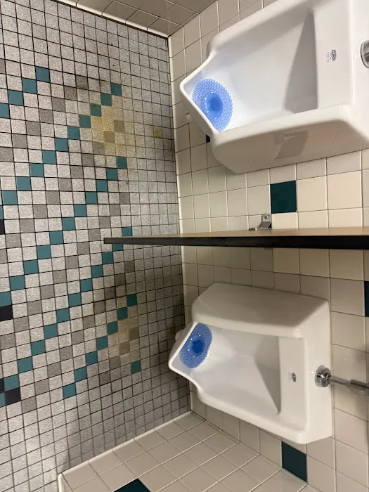 24 Hour Fitness Picture 4