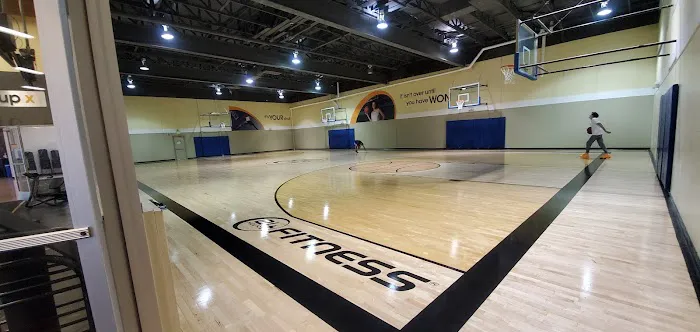 24 Hour Fitness Picture 3