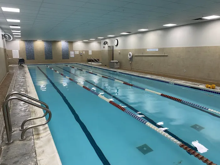 LA Fitness Picture 4