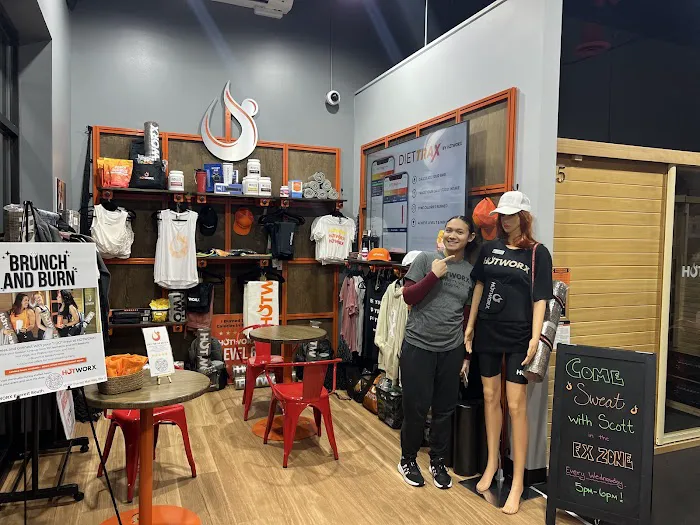 HOTWORX South Everett Picture 7