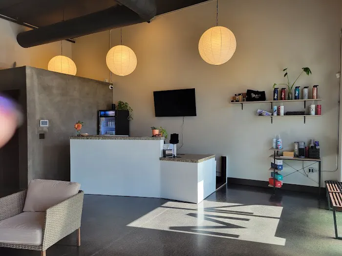 Omni Yoga Studio & Academy Picture 6