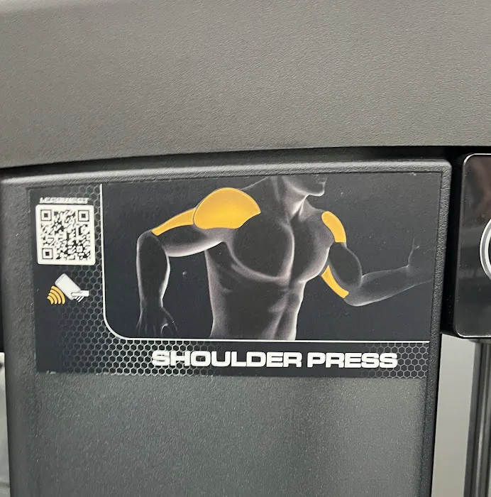 LA Fitness Picture 9