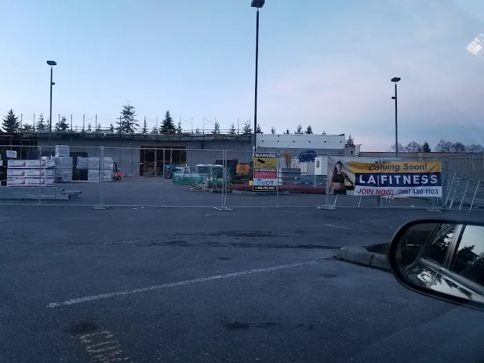 LA Fitness Picture 6