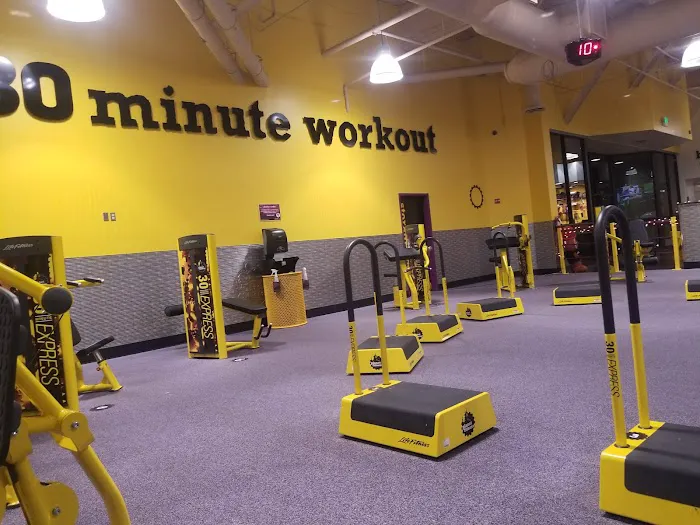 Planet Fitness Picture 8