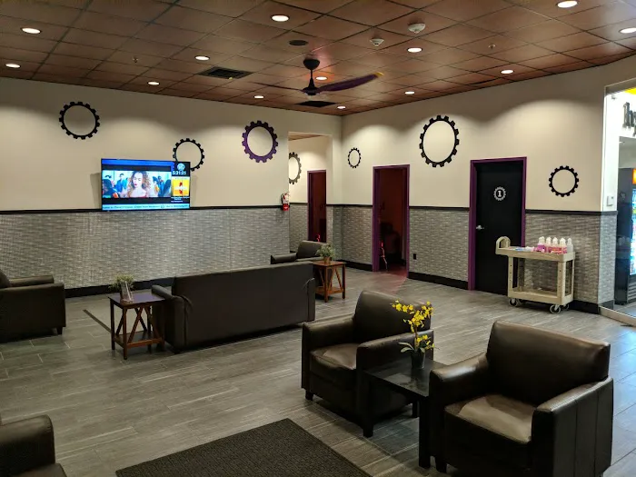 Planet Fitness Picture 10