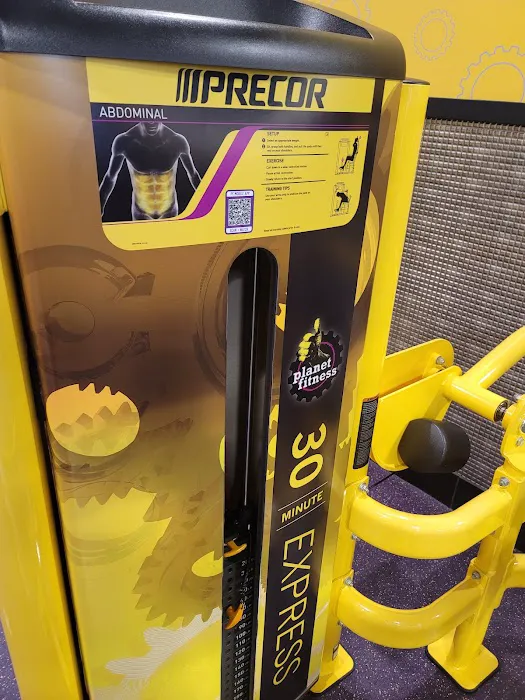 Planet Fitness Picture 6