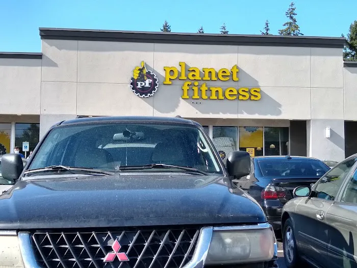 Planet Fitness Picture 8