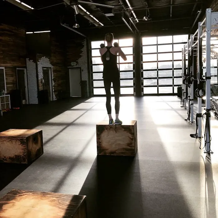 Vie Athletics Picture 10