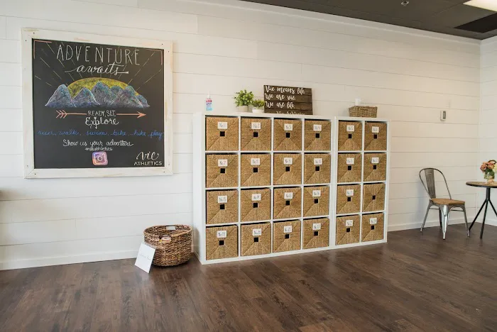 Vie Athletics Picture 7