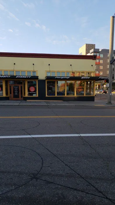 CrossFit Advantage: Downtown Everett Picture 1