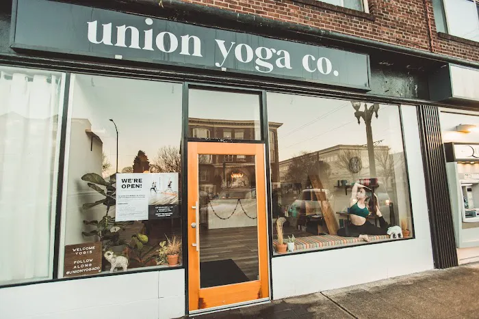 Union Yoga Co. Picture 9