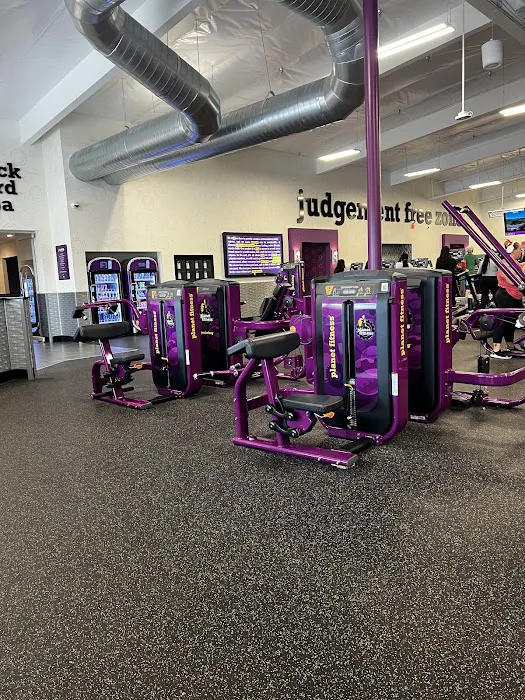 Planet Fitness Picture 7