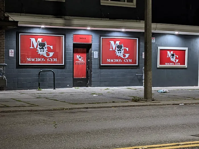 Macho's Gym Picture 5
