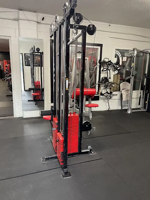 Macho's Gym Picture 3