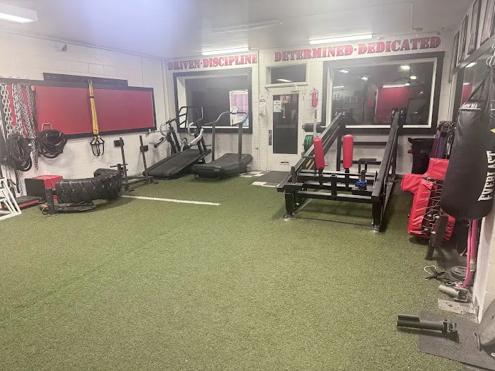 Macho's Gym Picture 8