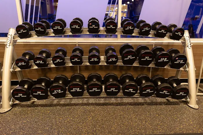 24 Hour Fitness Picture 6