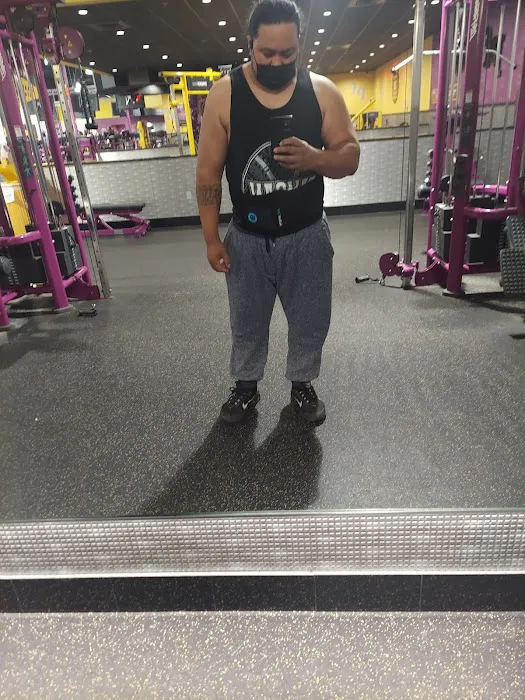 Planet Fitness Picture 10
