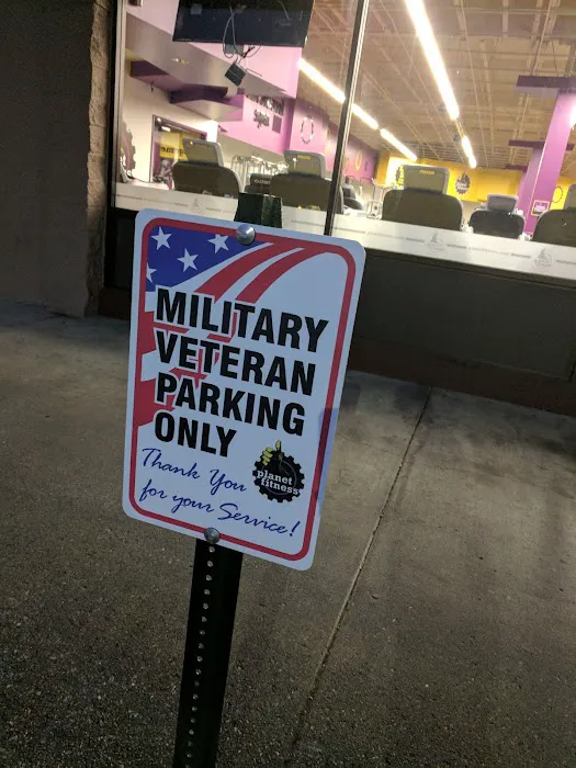 Planet Fitness Picture 6