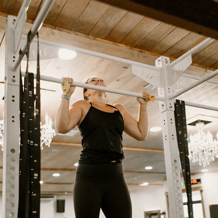 Vie Athletics Picture 6