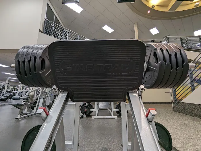 LA Fitness Picture 7