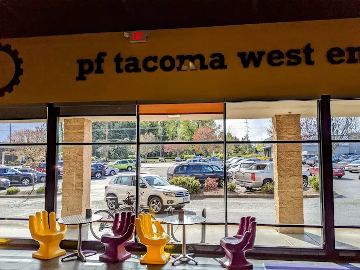 Planet Fitness Picture 9