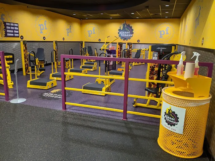 Planet Fitness Picture 3