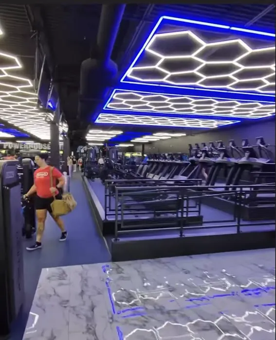 Powerhouse Gym Picture 10