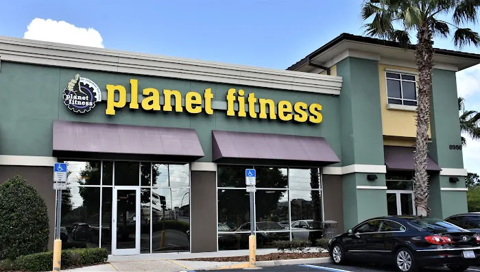 Planet Fitness Picture 6