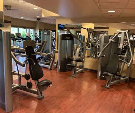 Zahanati Massage & Fitness Center