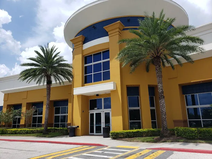 LA Fitness Picture 6