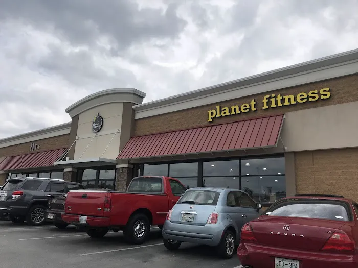 Planet Fitness Picture 10