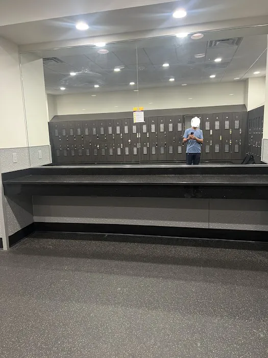 Planet Fitness Picture 6