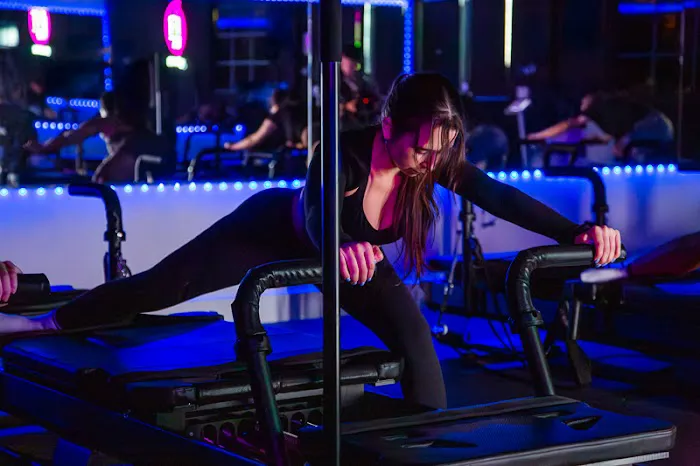 FIT 407 Windermere Picture 7