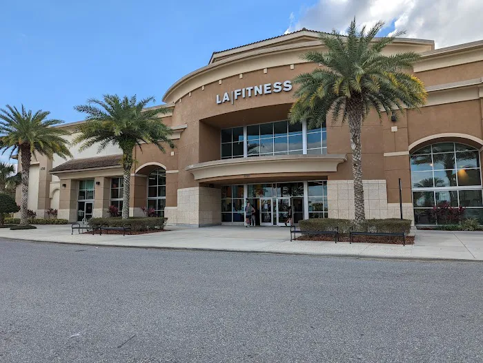 LA Fitness Picture 6