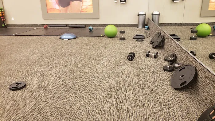 LA Fitness Picture 9