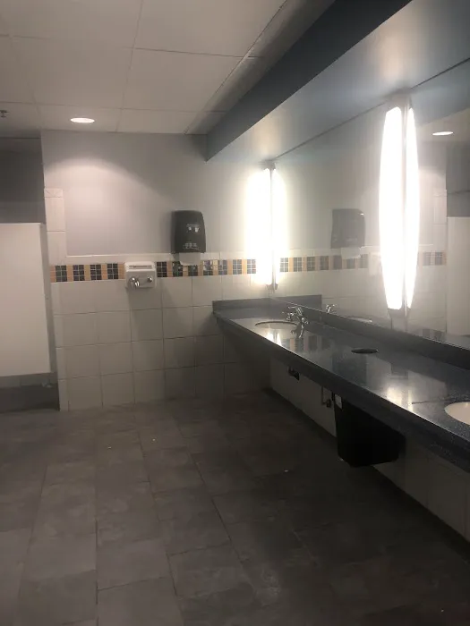 LA Fitness Picture 10