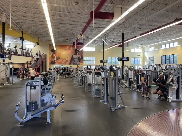 LA Fitness Picture 4