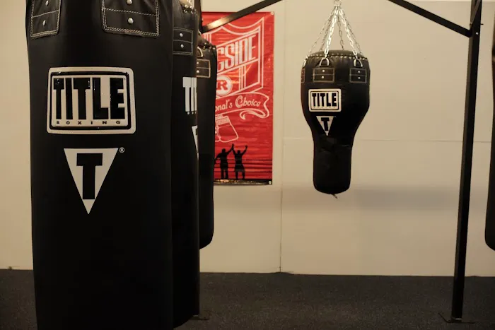 Blu Corner Boxing Picture 8